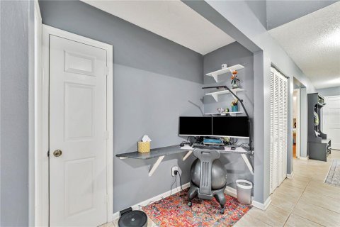 Townhouse in Altamonte Springs, Florida 3 bedrooms, 147.71 sq.m. № 2117361 - photo 12