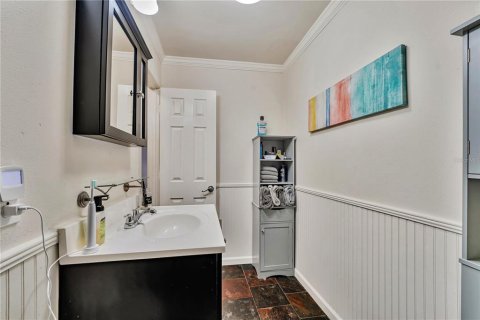 Townhouse in Altamonte Springs, Florida 3 bedrooms, 147.71 sq.m. № 2117361 - photo 13