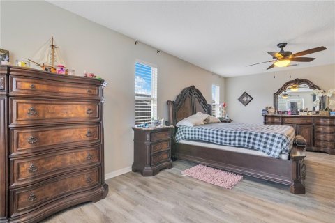 House in Orlando, Florida 5 bedrooms, 319.49 sq.m. № 1817809 - photo 14
