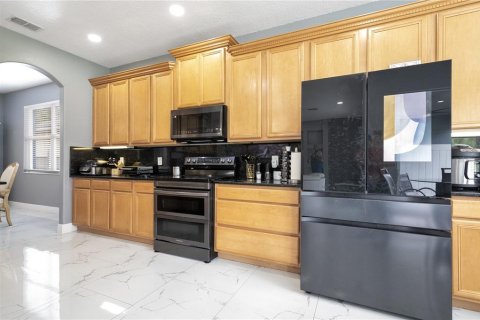 House in Orlando, Florida 5 bedrooms, 319.49 sq.m. № 1817809 - photo 7