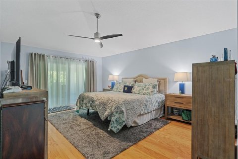 House in Merrit Island, Florida 4 bedrooms, 220.55 sq.m. № 1750030 - photo 21