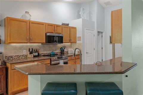 House in Merrit Island, Florida 4 bedrooms, 220.55 sq.m. № 1750030 - photo 14