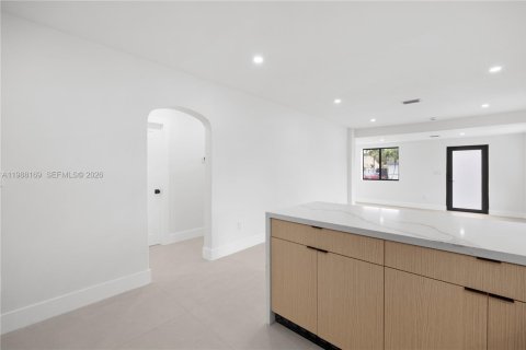 Купить коммерческую недвижимость в Майами, Флорида 148.74м2, № 2050310 - фото 16