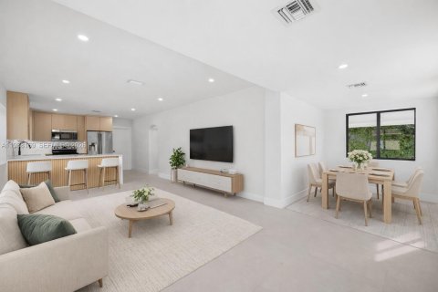 Купить коммерческую недвижимость в Майами, Флорида 148.74м2, № 2050310 - фото 9