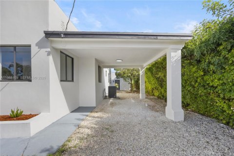 Купить коммерческую недвижимость в Майами, Флорида 148.74м2, № 2050310 - фото 8