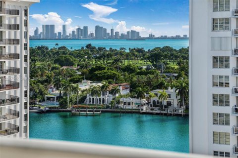 Copropriété à vendre à Miami Beach, Floride: 2 chambres, 122.63 m2 № 2185261 - photo 5
