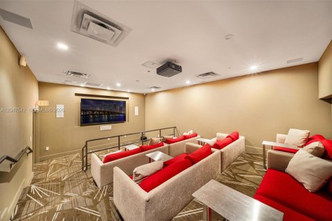 Copropriété à vendre à Miami Beach, Floride: 2 chambres, 122.63 m2 № 2185261 - photo 29