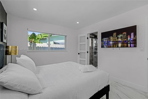 Casa en venta en Fort Lauderdale, Florida, 3 dormitorios, 111.48 m2 № 1983669 - foto 22
