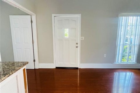 Casa en alquiler en Saint Petersburg, Florida, 3 dormitorios, 136.38 m2 № 1819125 - foto 17