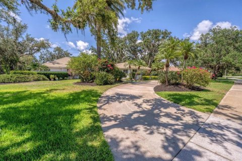 House in Sarasota, Florida 4 bedrooms, 329.43 sq.m. № 1760596 - photo 2