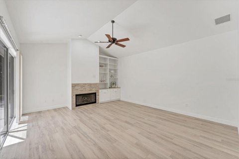 House in Sarasota, Florida 4 bedrooms, 329.43 sq.m. № 1760596 - photo 19