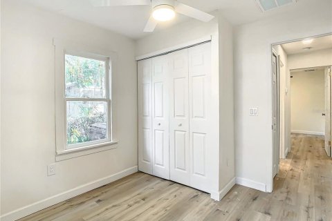 Immobilier commercial à vendre à Tampa, Floride: 4 chambres, 117.8 m2 № 1813412 - photo 14