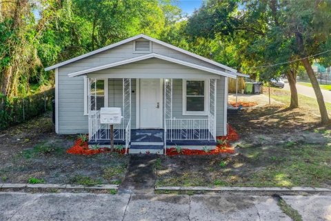 Immobilier commercial à vendre à Tampa, Floride: 4 chambres, 117.8 m2 № 1813412 - photo 2