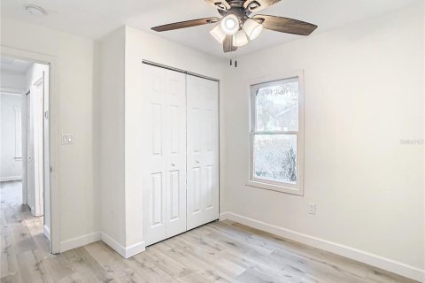 Immobilier commercial à vendre à Tampa, Floride: 4 chambres, 117.8 m2 № 1813412 - photo 13