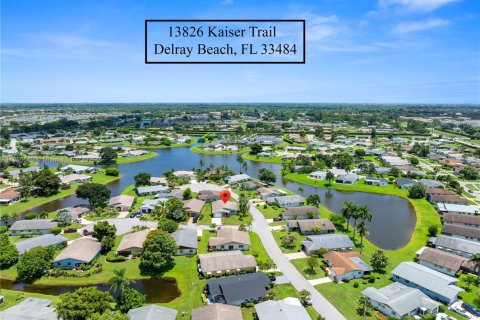 House in Delray Beach, Florida 2 bedrooms, 141.86 sq.m. № 1892195 - photo 2