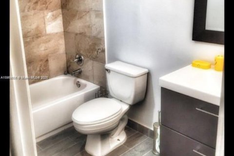Copropriété à louer à Sunny Isles Beach, Floride: 1 chambre, 92.9 m2 № 1979378 - photo 6