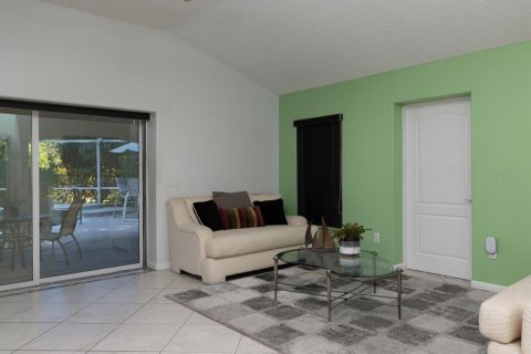 Casa en venta en The Villages, Florida, 4 dormitorios, 218.32 m2 № 1566814 - foto 10