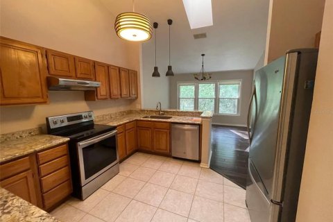 Villa ou maison à louer à Gainesville, Floride: 3 chambres, 186.73 m2 № 2425753 - photo 4