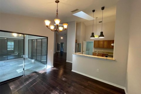 Villa ou maison à louer à Gainesville, Floride: 3 chambres, 186.73 m2 № 2425753 - photo 5
