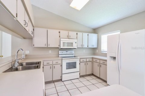 Villa ou maison à louer à Valrico, Floride: 3 chambres, 134.62 m2 № 2423747 - photo 7