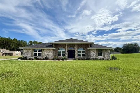 House in Lake City, Florida 4 bedrooms, 201.69 sq.m. № 1911615 - photo 1