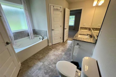 House in Lake City, Florida 4 bedrooms, 201.69 sq.m. № 1911615 - photo 30