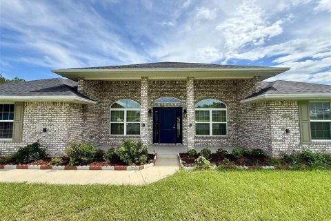 House in Lake City, Florida 4 bedrooms, 201.69 sq.m. № 1911615 - photo 2