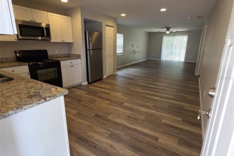 Duplex in DeLand, Florida 2 bedrooms, 104.05 sq.m. № 1873623 - photo 8
