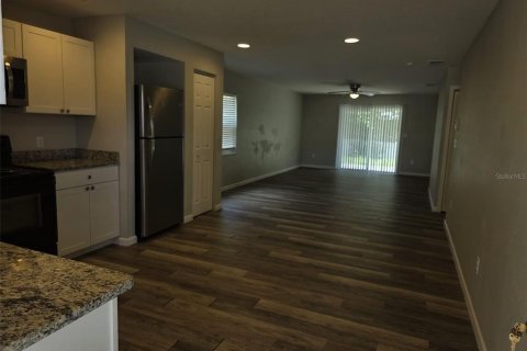 Duplex in DeLand, Florida 2 bedrooms, 104.05 sq.m. № 1873623 - photo 3