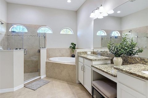 Villa ou maison à vendre à Bradenton, Floride: 4 chambres, 362.5 m2 № 2398794 - photo 18