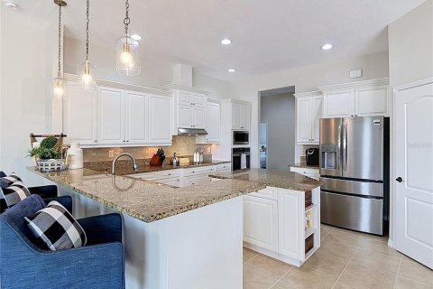 Villa ou maison à vendre à Bradenton, Floride: 4 chambres, 362.5 m2 № 2398794 - photo 3