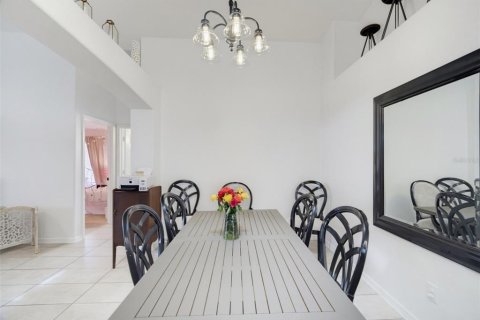 Villa ou maison à vendre à Kissimmee, Floride: 5 chambres, 198.44 m2 № 2433365 - photo 13