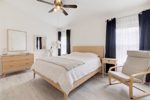 Villa ou maison à vendre à Kissimmee, Floride: 5 chambres, 198.44 m2 № 2433365 - photo 8