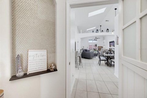 Villa ou maison à vendre à Kissimmee, Floride: 5 chambres, 198.44 m2 № 2433365 - photo 25