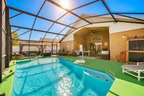 Villa ou maison à vendre à Kissimmee, Floride: 5 chambres, 198.44 m2 № 2433365 - photo 3