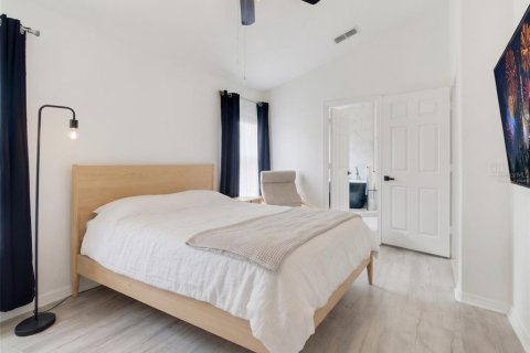 Villa ou maison à vendre à Kissimmee, Floride: 5 chambres, 198.44 m2 № 2433365 - photo 9