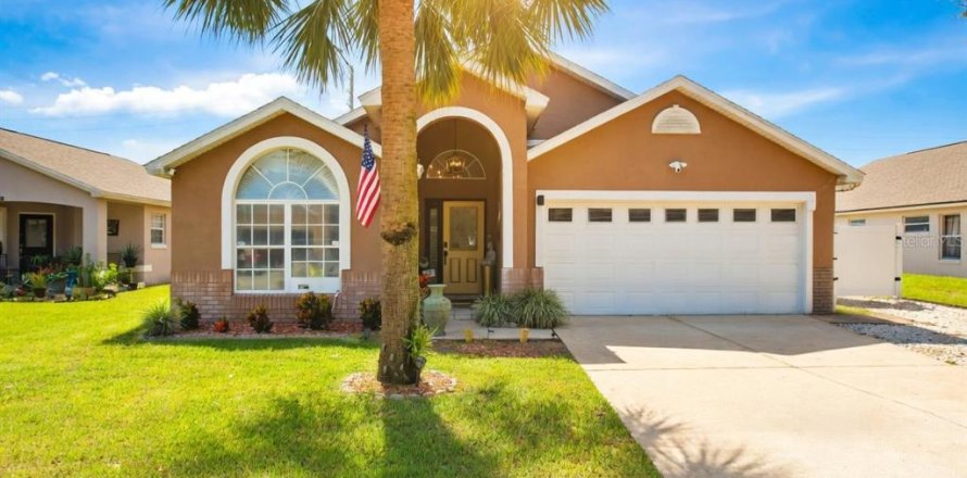 Villa ou maison à Kissimmee, Floride 5 chambres, 198.44 m2 № 2433365