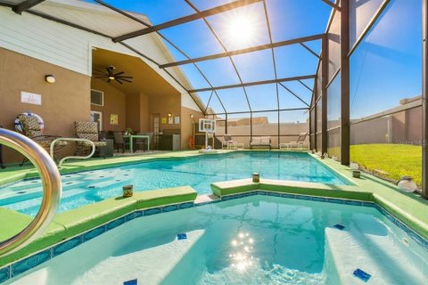 Villa ou maison à vendre à Kissimmee, Floride: 5 chambres, 198.44 m2 № 2433365 - photo 2