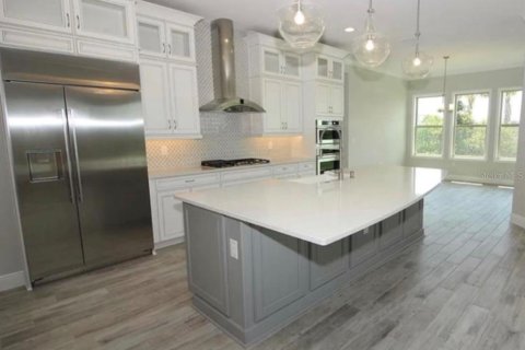 Casa en venta en Orlando, Florida, 4 dormitorios, 348.76 m2 № 2353279 - foto 3