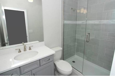 Casa en venta en Orlando, Florida, 4 dormitorios, 348.76 m2 № 2353279 - foto 17
