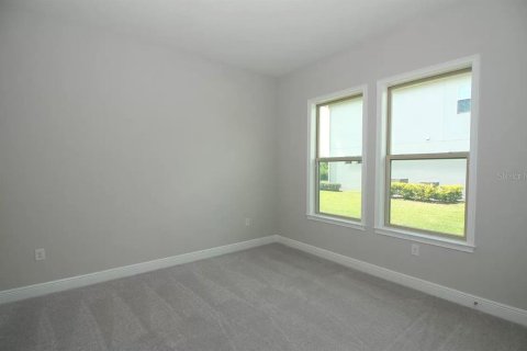 Casa en venta en Orlando, Florida, 4 dormitorios, 348.76 m2 № 2353279 - foto 13