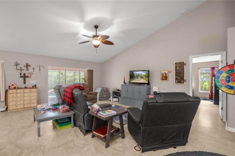 House in Beverly Hills, Florida 4 bedrooms, 248.61 sq.m. № 2157845 - photo 17