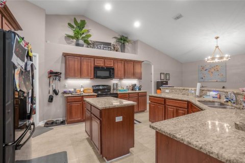 House in Beverly Hills, Florida 4 bedrooms, 248.61 sq.m. № 2157845 - photo 20