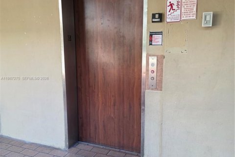 Купить кондоминиум в Майами, Флорида 3 спальни, 102.1м2, № 2089664 - фото 9