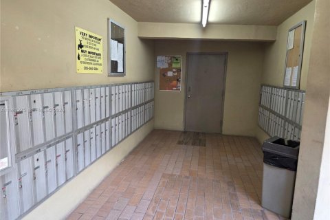 Купить кондоминиум в Майами, Флорида 3 спальни, 102.1м2, № 2089664 - фото 10