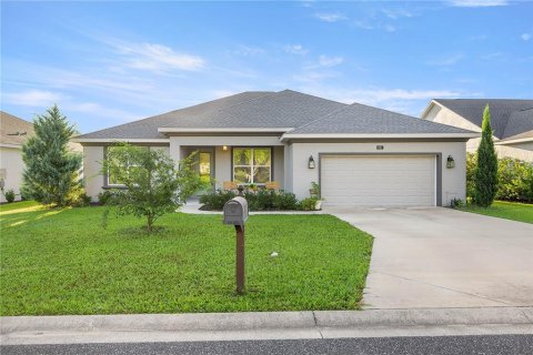 House in Ocala, Florida 4 bedrooms, 202.81 sq.m. № 1893719 - photo 1