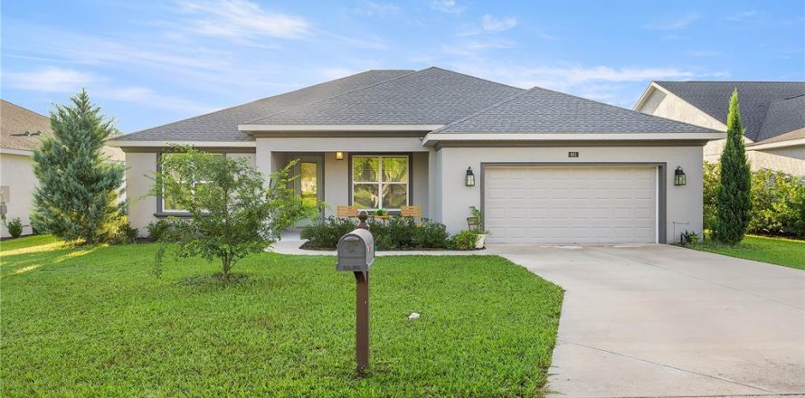 House in Ocala, Florida 4 bedrooms, 202.81 sq.m. № 1893719