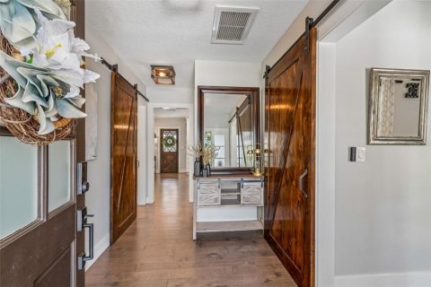 Villa ou maison à vendre à Tampa, Floride: 5 chambres, 242.47 m2 № 2199321 - photo 8