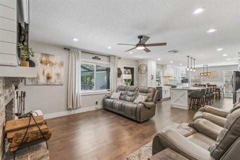 Villa ou maison à vendre à Tampa, Floride: 5 chambres, 242.47 m2 № 2199321 - photo 26