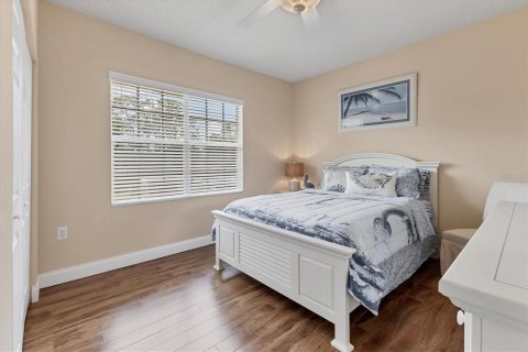 Condo in Sarasota, Florida, 3 bedrooms  № 1916645 - photo 28